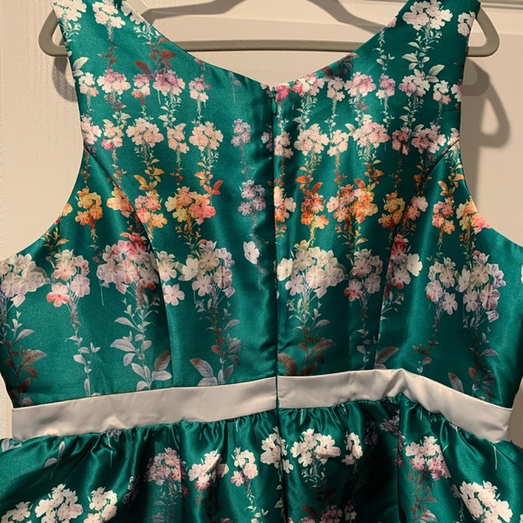 Green and white floral dress NWT - Picture 6 of 6